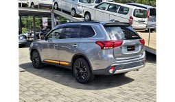 
Mitsubishi Outlander 2017 full									