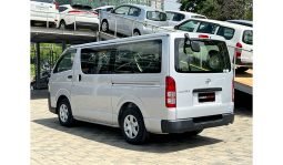 
Toyota Hiace Regius 2016 full									