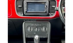 
Volkswagen Beetle 2016 full									