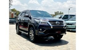 Toyota Fortuner 2016
