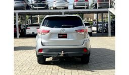
Toyota Kluger 2016 full									