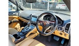 Porsche Cayenne 2016 full