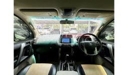 Toyota Land Cruiser PRADO 2012 full