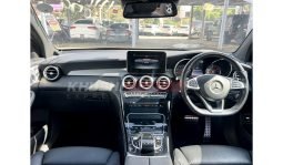 
Mercedes Benz GLC250 2016 full									