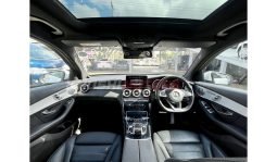 
Mercedes Benz GLC250 2016 full									