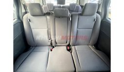 
Toyota Voxy 2016 full									