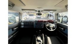 
Toyota  FJ Cruiser 2016 full									