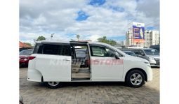 
Nissan Elgrand 2016 full									