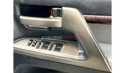 
Toyota Land Cruiser V8 2009 full									