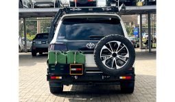 
Toyota Land Cruiser V8 2009 full									