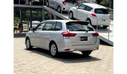 Toyota Corolla Fielder 2017 full