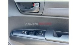 Toyota Corolla Fielder 2017 full