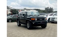 Toyota FJ Cruiser 2016 full