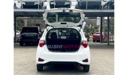 
Toyota Vitz 2017 full									