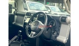 Toyota FJ Cruiser 2016 full