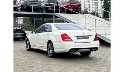 
Mercedes Benz S550 2010 full									