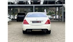 
Mercedes Benz S550 2010 full									