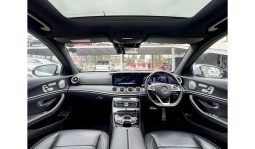 
Mercedes Benz E200 2016 full									