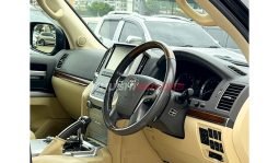 Toyota Land Cruiser ZX V8 2017 full