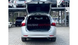 Toyota Avensis 2017 full