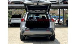 Toyota RAV4 2019 full
