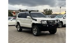 Toyota Land Cruiser V8 2014 full