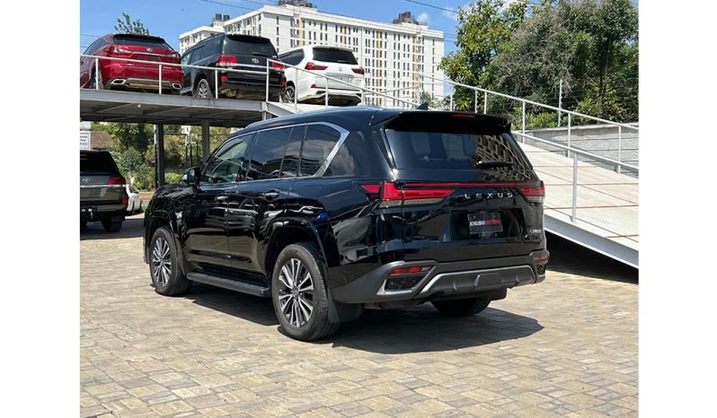 
Lexus LX600 2023 full									