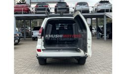 Toyota Land Cruiser V8 2014 full