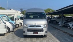 Toyota Hiace 2017 full