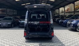 Toyota Voxy 2017 full