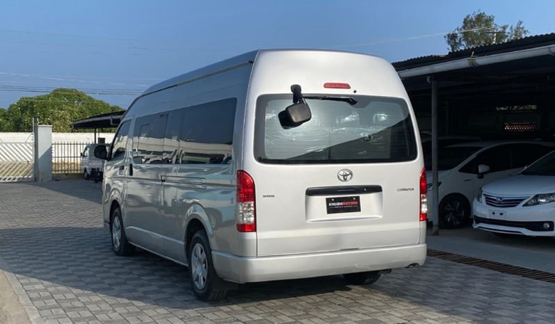 
Toyota Hiace Commuter 2017 full									