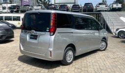 Toyota Noah 2017 full