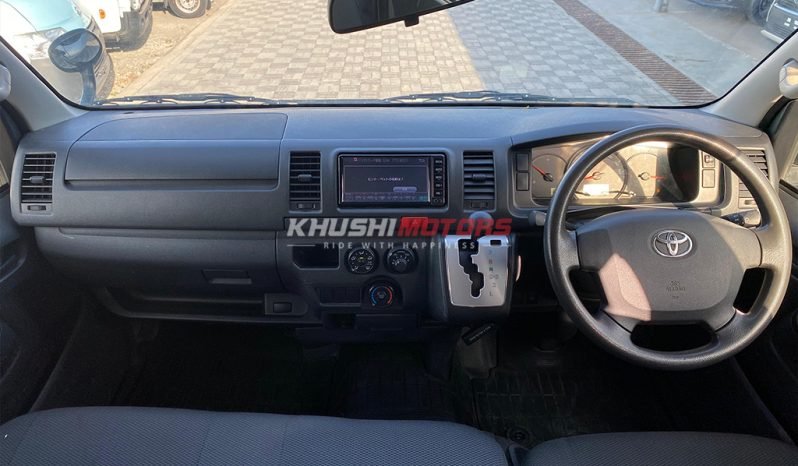 
Toyota Hiace 2017 full									