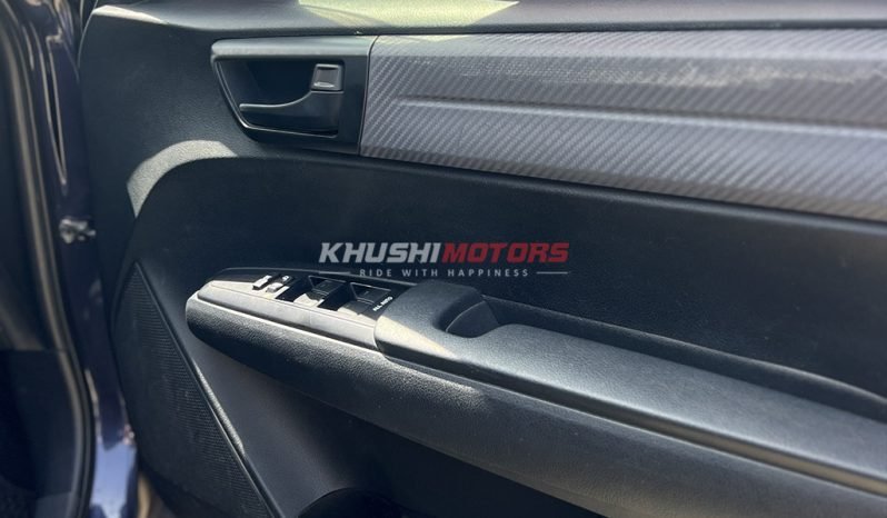 
Toyota Fielder 2015 full									