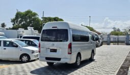 Toyota Hiace 2018 full