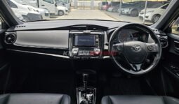 Toyota Fielder Hybrid 2018 full