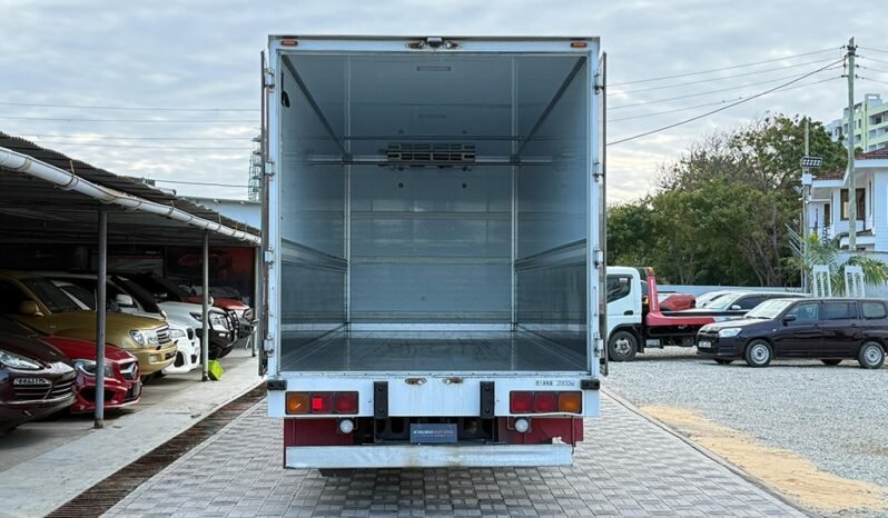 
Isuzu Forward Freezer 2019 full									