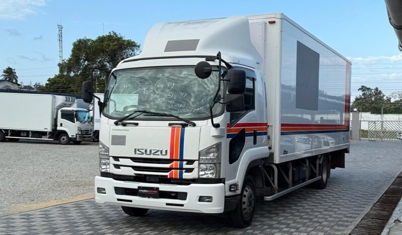 
Isuzu Forward Freezer 2019 full									