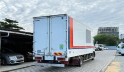 
Isuzu Forward Freezer 2019 full									