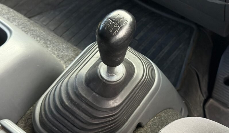 
Isuzu Forward Freezer 2019 full									