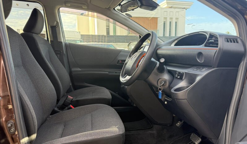 
Toyota Sienta 2019 full									