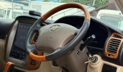 
Toyota Land Cruiser VX V8 2006 full									