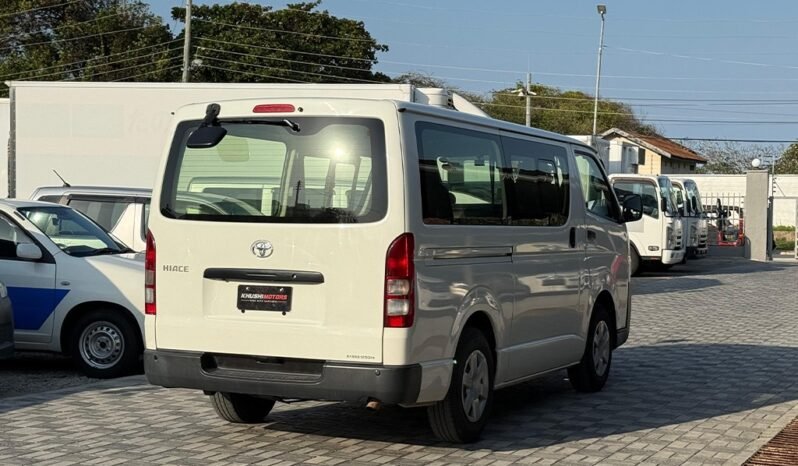 
Toyota Hiace 2018 full									