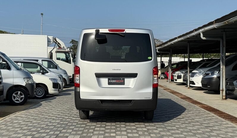 
Isuzu Como 2018 full									