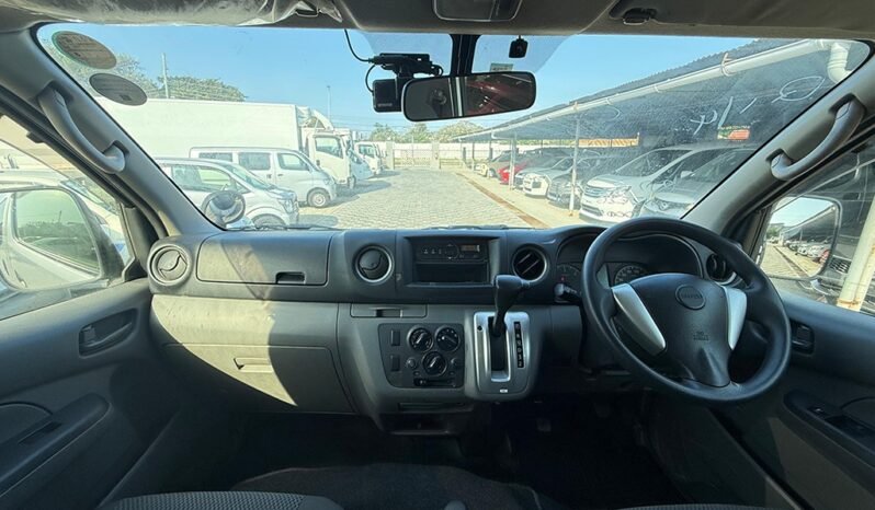 
Isuzu Como 2018 full									