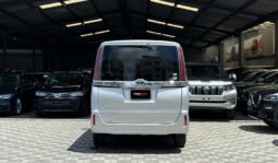 
Toyota Noah 2018 full									