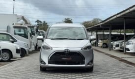 Toyota Sienta 2019