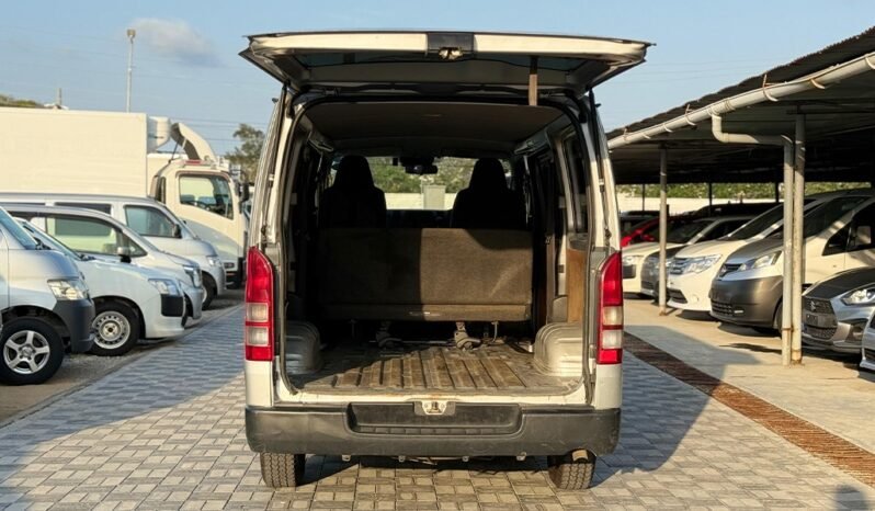 
Toyota Hiace 2018 full									