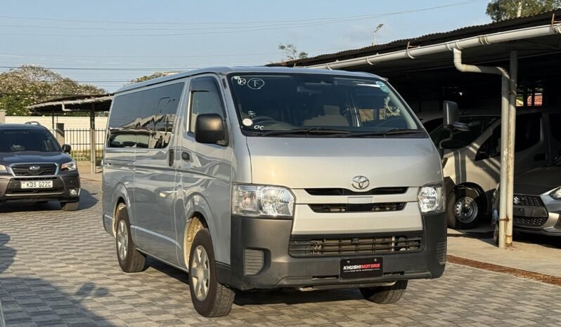 
Toyota Hiace 2018 full									