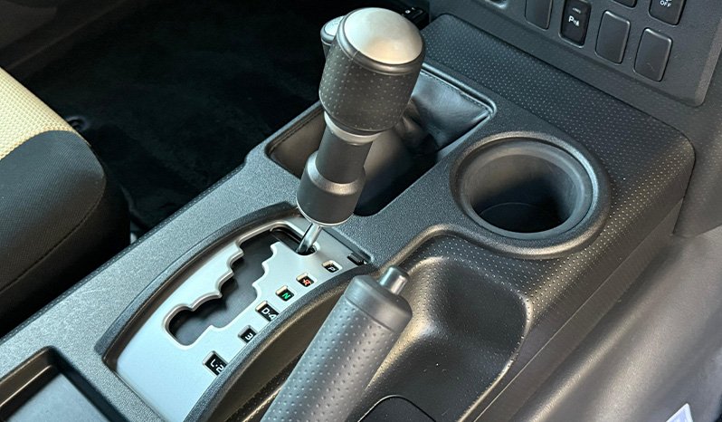 Toyota FJ Cruiser 2018 full